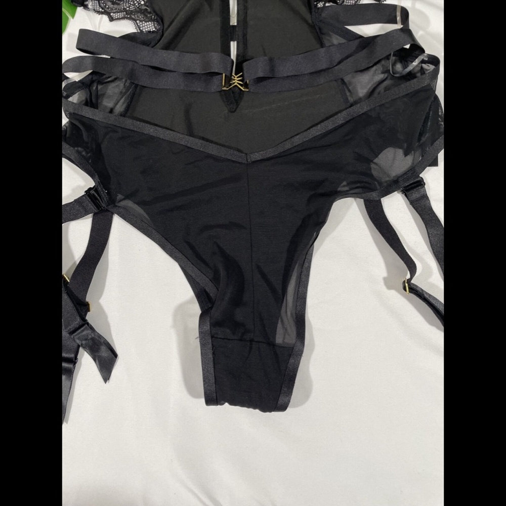 NEW Ann Summers [ 12-14 B/C ] Bibiana Faux Leather teddy Bodysuit w Garter Strap - Picture 10 of 12
